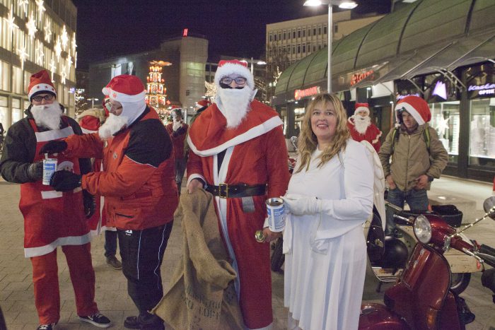 Auch ein Engel namens Nicole Chilly half bei der Spendensammlung. Foto: Franson