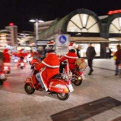 Der Nikolaus fährt wieder Vespa