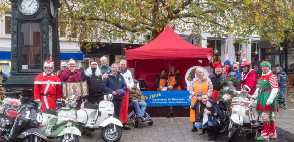 Die HAZ-Weihnachtshilfe startet in die neue Saison: Lions Club verkauft am Kröpcke Kulinarisches