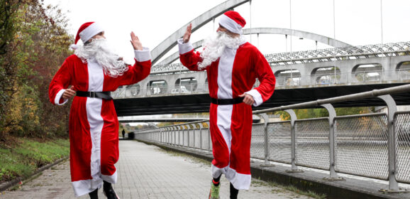 Die Nikoläuse laufen für den guten Zweck
